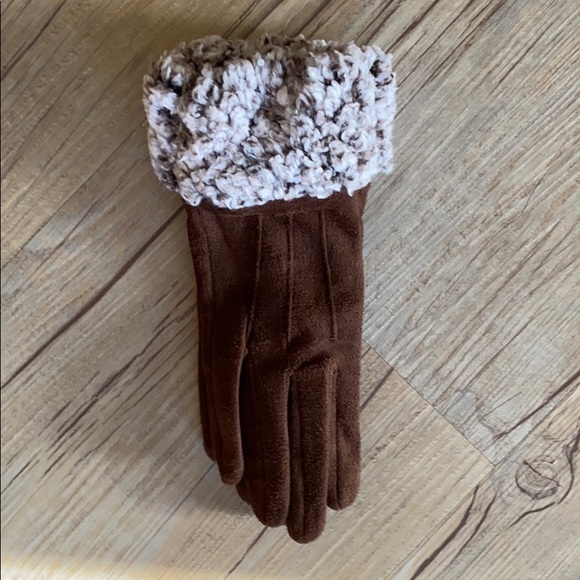 *WHOLESALE* Fashion Glove 6 Pair Assortment - Picture 6 of 7